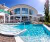 hotel_img